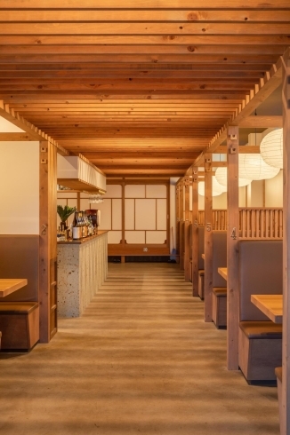 木の温もりを感じる内装にこだわりました「滋賀県で飲食店の設計・施工をお考えのオーナー様へ」