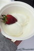 初日に試食させてもらった出来立てのジェラート（いちごは自家栽培！）「通所初日の様子」