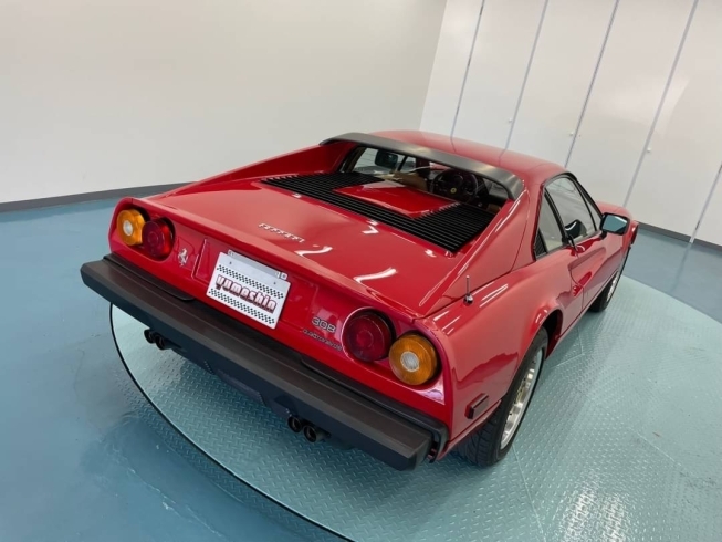 「Ferrari308GTBクワトロバルボーレがLAより7か月間のオーバーフォールを経て夢進yumeshin automobiliに到着しましたー！！」