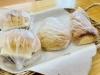 あんバター、Wクリームめろんぱん、レモンコルネ「　旬の果物を使ったケーキ【神辺町のケーキ&パンのお店】」