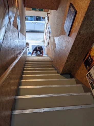 階段磨き「ゴートゥーイート取扱店」