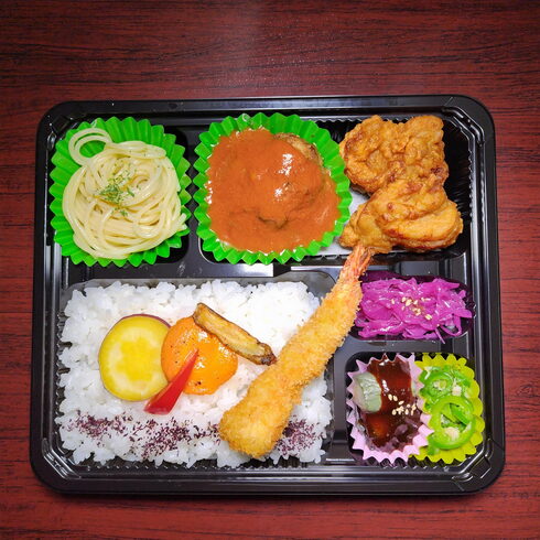 ハンバーグ&唐揚げ&エビフライ弁当「7月29日のお弁当」