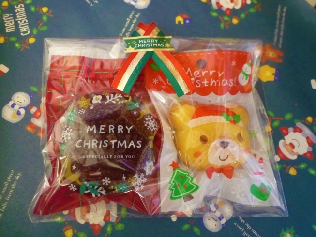 チョコマフィンとぷちまるセット　300円（＋税）「クリスマス～伊奈町のケーキ屋シャンティ洋菓子店～」