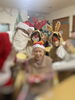 メリークリスマスとプレゼント「ファミリア愛にもサンタさんがやってきました。」