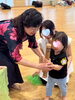 「【勝どきのピアノ教室】大人気の齋藤浩子先生✨のリトミックレッスン♪ 水曜日のプチクラス（1〜2歳クラス）とL1(2〜3歳クラス)のお写真が届きました！」