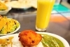 マンゴーラッシー(mango lassi)「インドの定番ドリンク、ラッシー＆マンゴーラッシー♪ Indian classic drink “Lassi & Mango Lassi”【Indian Nepal Restaurant PURNIMA】」
