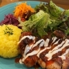 『街カフェCOCOON』のチキンオーバーライス