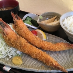 大エビフライ定食（和食処酒処　華のれん　本店）