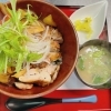 東伯鶏のキジ焼き丼ぶり