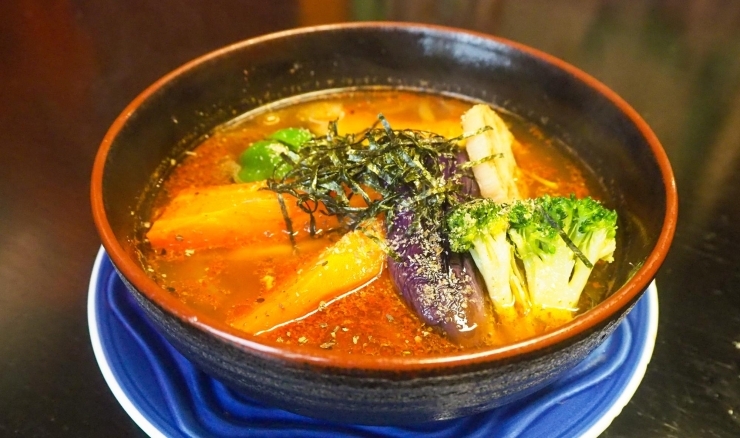 手稲区富丘 札幌スープカレー 蝦夷夢 えぞん さんの和風だしチキンレッグスープカレー 札幌市西区 手稲区のおすすめランチ特集 まいぷれ 札幌 市手稲区 手稲区富丘 札幌スープカレー 蝦夷夢 えぞん さんの和風だしチキンレッグスープカレー 札幌市西区 手稲区のおすすめランチ特集 まいぷれ 札幌 市手稲区