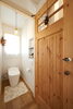 「世界観を楽しむ、トイレ空間デザインのアイデア紹介」