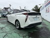 「トヨタ プリウスの外観と落ち着いた車内空間をご紹介」