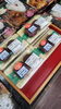 「人気の唐揚げ弁当はいかがですか？店内でも出来たてをどうぞ🍱」