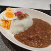 豚パイカカレーはマイルドな味わいで人気♪「サフィールランチ&アロマクレイ作りのご案内～5/19(木)13時より～」