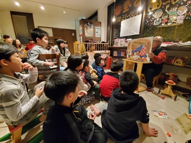 真剣に聞く子ども達「２月子ども食堂報告☆」