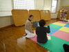 個別相談の様子「お子さんに良いおもちゃとは？」