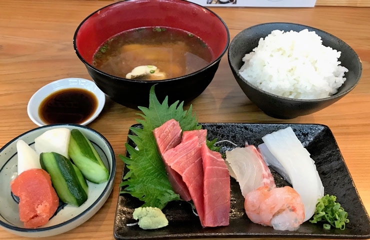 古川鮮魚 新潟古町の新名所 魚を知り尽くしたプロの魚定食が味わえる 新潟市のおすすめランチ特集 まいぷれ 新潟市