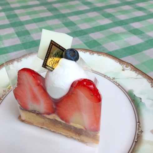 感動いちごタルト出来ました シェ ブラン 城北店のニュース まいぷれ 松江