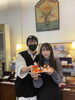 中国からです「小樽堺町商店街はハロウィンのディスプレイでいっぱいです!!」