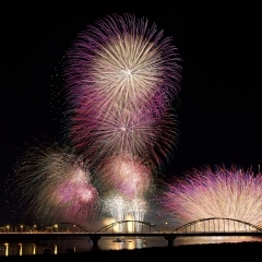 【迫力満点の夏の夜空】　第123回　水郷おみがわ花火大会