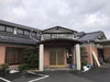店の外壁塗装で、補修中です。通常営業のまま。「送別会、食事会は、あがわで…」