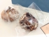 左：干し柿のパン　右：五香粉とチョコレートのパン「パン好きにはたまらない！」