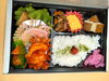 「お弁当　折詰め　🎵」