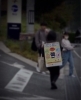 たっぷりボカシを入れたら暗くなりましたが、昼ですｗ「新見公立大学前でチラシ配布！！ ^^) /~~」