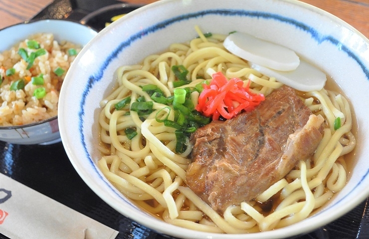 メンソーレ 本場の沖縄 ソーキ そばで南国気分を堪能 米子 境港のおすすめランチ まいぷれ 米子 メンソーレ 本場の沖縄 ソーキ そばで南国気分を堪能 米子 境港のおすすめランチ まいぷれ 米子