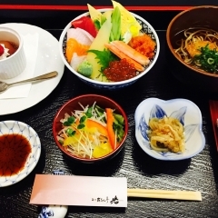 海鮮丼ランチ