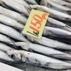 「魚魚市場鮮魚コーナー「岩カキ・ワタリガニ」です♪」