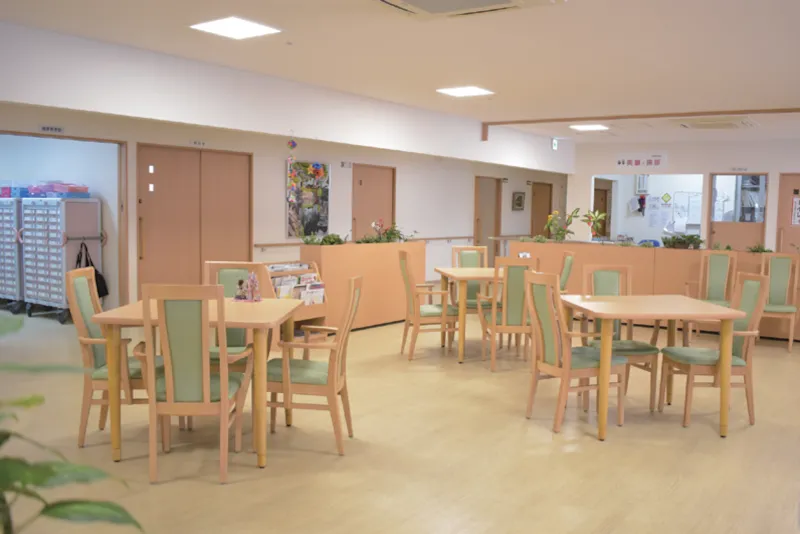 ALSOKケアホーム川口新郷（食堂）「介護付有料老人ホーム『ALSOKケアホーム川口新郷』をご紹介いたします」