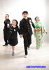 卒業も新しい門出。家族でお祝いダッシュ！！「ご卒業おめでとうございます！」