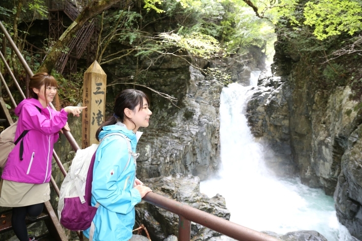 「◆岐阜の宝もの“小坂の滝”でシャワークライミング！◆」