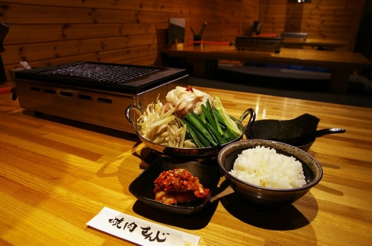 手稲区前田 焼肉さんじ さんの冬のランチ限定 ぷりぷり もつ鍋セット 札幌市西区 手稲区のおすすめランチ特集 まいぷれ 札幌市手稲区 手稲区前田 焼肉さんじ さんの冬のランチ限定 ぷりぷり もつ鍋セット 札幌市西区 手稲区のおすすめランチ特集 まいぷれ 札幌市手稲区