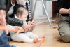 0歳ちゃんも集中しています！「習い事キャンペーンで音楽を始めませんか？0歳からの音楽教室　リトミック教室」