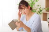 頭痛でいつも鎮痛薬より体に優しい鍼灸で薬を断つ「頭痛、鍼灸で解決できる」