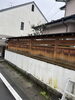 施工前「諏訪市 木部塗装｜雨の日を活用！木部塀の灰汁洗い高圧洗浄で美観と耐久性を再生」