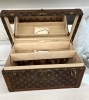 高価買取中!!『LOUIS VUITTON ルイヴィトン ボワット・ブテイユ 