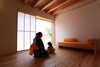 「木の家で涼を過ごす｜上越モデルハウス 夏の宿泊体験」