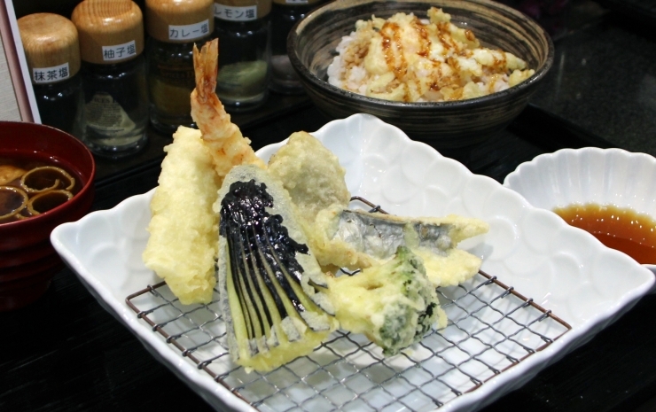 てんぷら市場 気軽においしい天ぷらを食べたい方にはぜひオススメ 谷町九丁目 大阪市中央区のおすすめグルメ特集 まいぷれ 大阪市中央区
