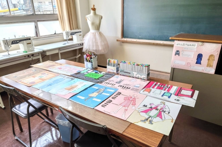 ☆ファッション学生の作品☆神戸文化服装学院「兵庫県 神戸市 東灘区 住吉本町からもアクセスしやすい立地です☆挑戦を行い夢を実現☆「やってみたい！」「おもしろそう！」その気持ちがあればＯＫです！自分の個性を伸ばして人生を楽しもう☆発想力・技術力・感性力を身に付けよう☆神戸文化服装学院」