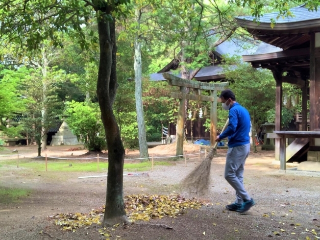 氏子・崇敬者による奉仕作業「地域の皆様方のご奉仕に感謝」