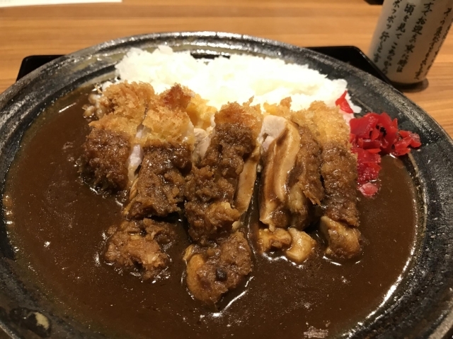 炭火焼和めし処 しんぱち食堂 おすすめ 定食屋さんのお手頃ランチ 和食のお店のカレー 都筑区のおすすめランチ特集 まいぷれ 横浜市都筑区