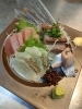 お酒が進む鮮魚の数々「少量からOK！その日だけの刺身盛りをどうぞ」