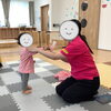 「幼児英会話レッスンがスタート｜歌やカードで楽しく英語とふれあいました」