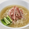 チャーシュウとネギ入り湯麺