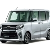 タントカスタム　X ecoIDLE非装着車