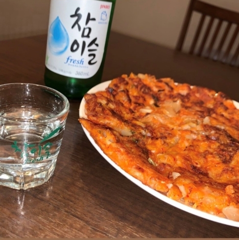 マッコリとチヂミ「春の歓送迎会は「韓国グルメ」でわいわい♪　楽しみませんか？　韓国伝統料理の参鶏湯（サムゲタン）をご紹介！」