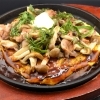 鶏せせり・きのこバター焼き